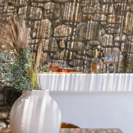 New - Aperanto - Mg Mykonos カラファティス